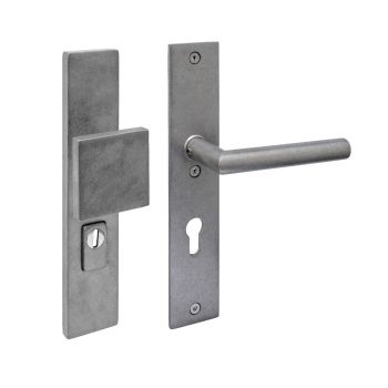 Intersteel SKG3 veiligheidsbeslag rechthoekig 250x50mm greep/kruk Jura profielcilindergat 72mm met kerntrekbeveiliging rvs getrommeld