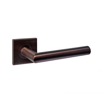 Intersteel Deurkruk Q 04 op rozet verdekt 53x53x6mm PVD brons